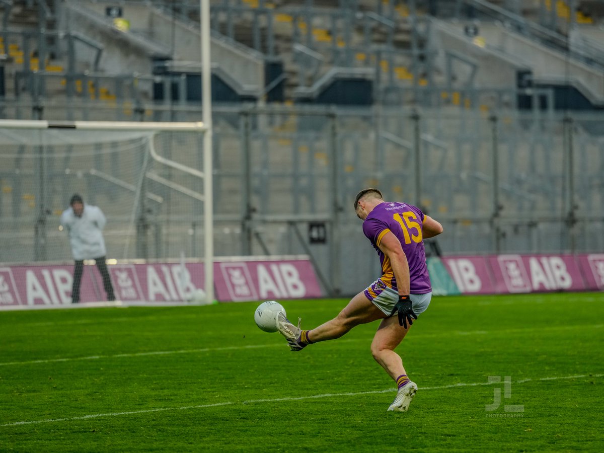 james lawlor 📸 tweet media