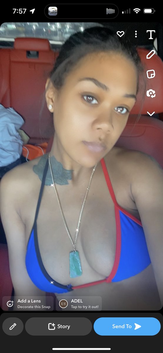 Caaliflower's tweet image. Lmfao I never smile 😂😂😂