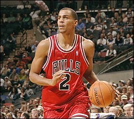 bullsfr's tweet photo. ⚠️ CONTRÔLE SURPRISE: qui est ce joueur ?
#SeeRed
#TrueFansOnly https://t.co/Qz5cil7cNo