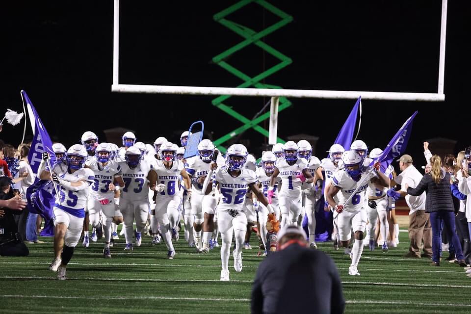 JakeHornsby51's tweet photo. state bound 💪🏻@CoachJohnsonRHS @ReelRebelsFB @ReelCoachSmith https://t.co/elAMvKPKUv
