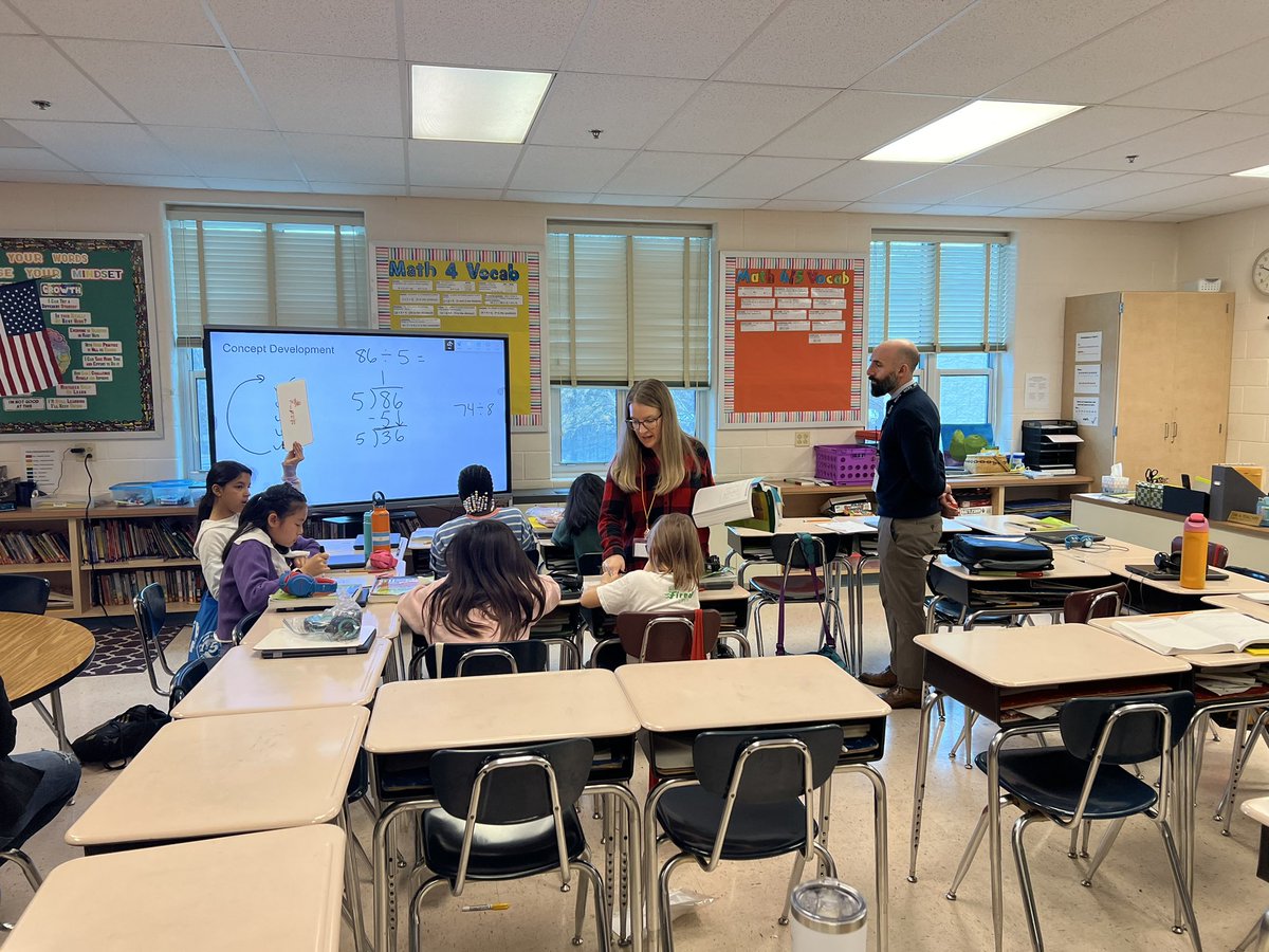 Ebony-Nicole Kelly, Principal-Lakewood ES tweet media