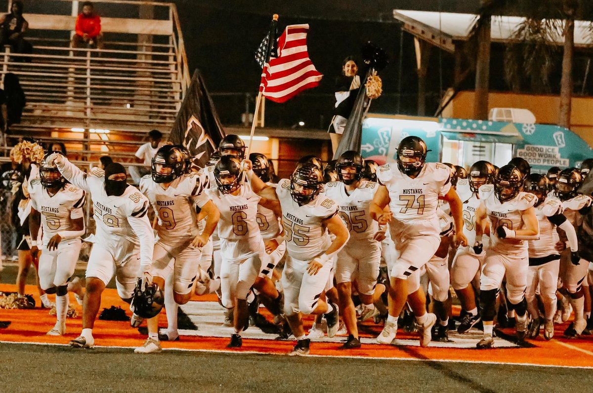 Came up short this year but it is one to remember! 6-5! Football  has been the best journey of my life! #fist #family #59out <a href="/coachSKYNYRD/">Justin Fenton</a> <a href="/coachaschmitz/">Andrew Schmitz</a> <a href="/PascoCountyFB/">PascoCountyFB</a> <a href="/Andy_Villamarzo/">Andy Villamarzo</a> <a href="/coachbrizz/">Coach Brizz</a> <a href="/CoachGiga/">Daniel Gigantelli</a> <a href="/BigCountyPreps1/">BCP SPORTS</a> <a href="/CoachDurchik/">Coach Durchik 🏈</a> <a href="/CoachTBurdick/">JW Mitchell AD</a> 
hudl.com/v/2MhnKK