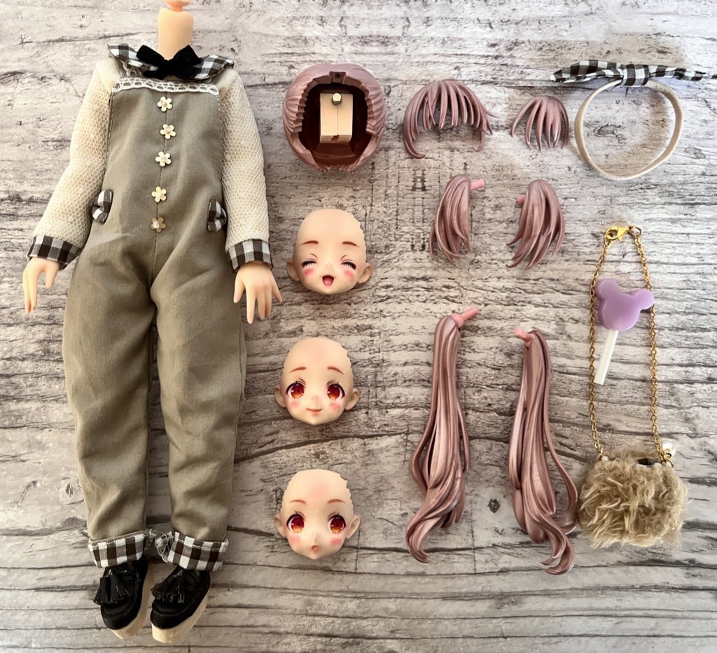 本日アイドールで展示をしました
#BikiniStyleCARA ワンオフドールのオーナー様を募集いたします。

セット内容
ヘッド、ボディ、Sleep製アウトフィット一式、nicoメイクフェイス3種、前髪とツインテ各2種

ご希望の方は12/3 23:59までにこのポストにリプをください。
複数いらした場合は抽選です。