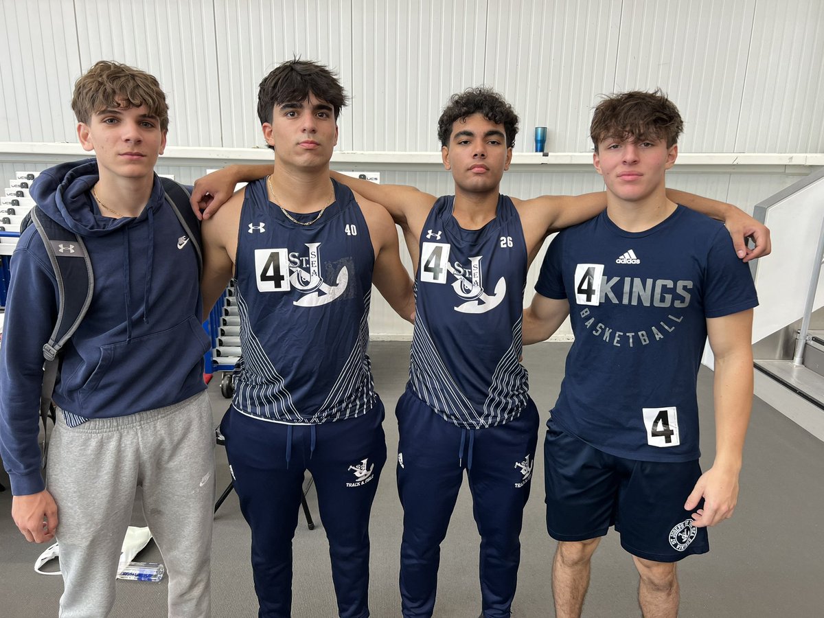 Varsity Boys takes 🥈in a nice season opening time of 1:36.04. Great stick passes and a tough anchor leg by rookie Michael Marchese beating someone at the line