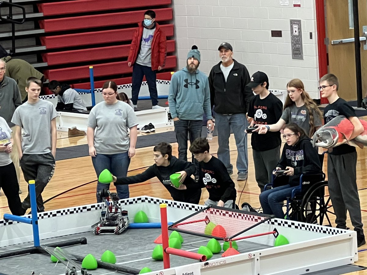 Congratulations to team 98992B for a great first tournament and 12th place ranking in skills!