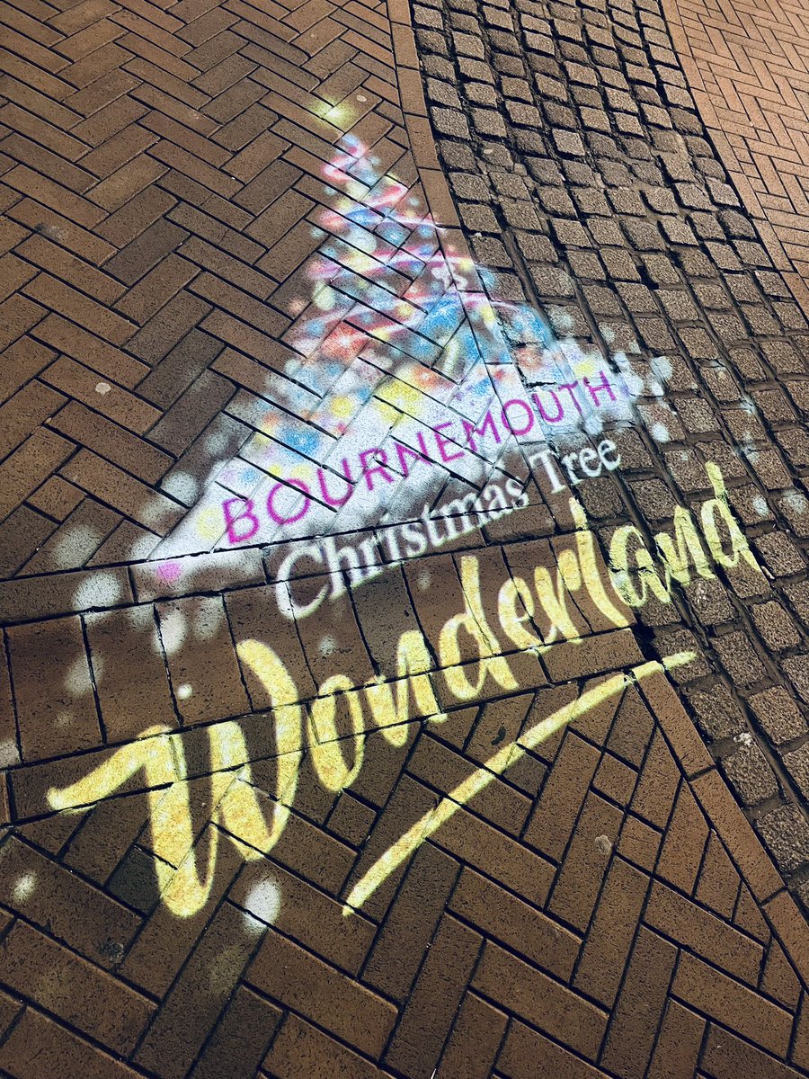 barcanurse's tweet image. 🎅🎄 

#randomshots #Christmas2023 #bournmouthchristmaswonderland
#bournmouthchristmasmarket