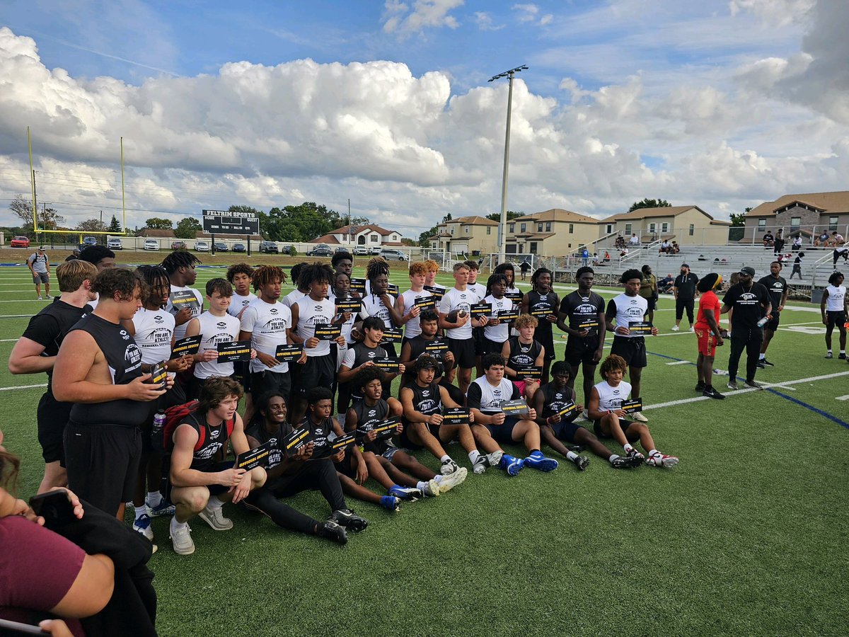 Thankful for the opportunity to compete at <a href="/youareathlete/">You Are Athlete</a> camp, and being recognized as a top 5 LB to get the offer to compete in All American Showcase in Houston TX.🙏🙏 <a href="/Excelspeed12/">Lo Wood</a> #football #blessed