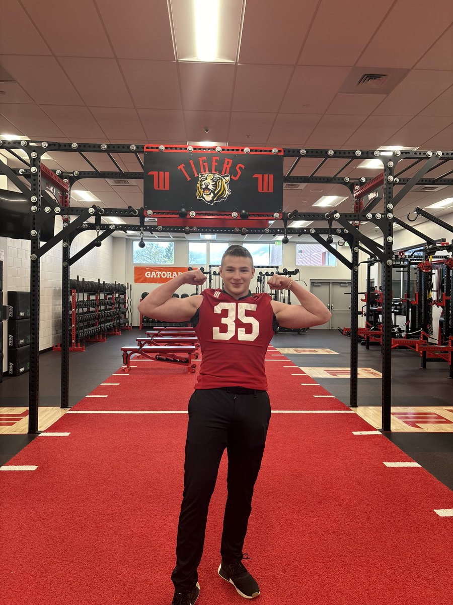 After a great visit at Wittenburg University, I’m very grateful to receive my 2nd offer from <a href="/darnell_ish_99/">Darnell Ishman</a> 
<a href="/GPN_FTBL/">Norsemen Football</a> <a href="/Joe_Drouin/">Mr. Drouin</a>