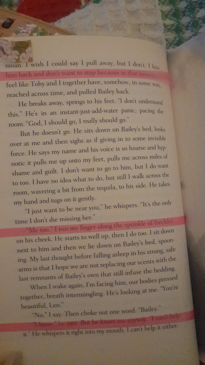 Margo_Silin's tweet photo. What sh*t is in their mind??
How can they lay down on Bailey's bed, hugging and kissing each other... https://t.co/snZ3STZGN1