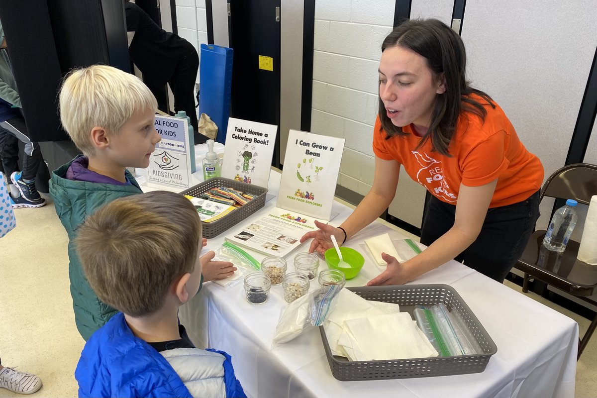 Kids_Giving's tweet photo. An amazing 2nd Annual KidsGiving Fair today at @ASFSOnline! Thanks to the 12 local nonprofits for hosting such engaging activities for kids and all of the Arlington families who attended to learn about &amp; support our KidsGiving partners! https://t.co/5wCfIEAo0z