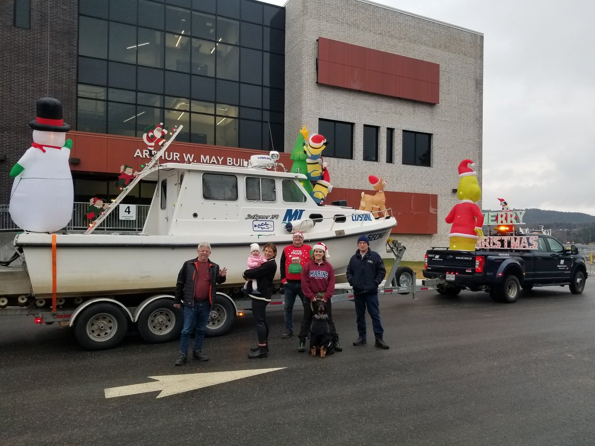 At the 2023 Holyrood Christmas Parade @townofholyrood <a href="/marineinstitute/">Marine Institute, Memorial University</a> #TheLaunch