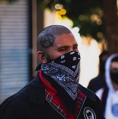 Pepe_remake_'s tweet photo. Eis q tu é filinho de papai mas quer pagar de macho revolucionário na Net https://t.co/3Lfh1ZtzRU