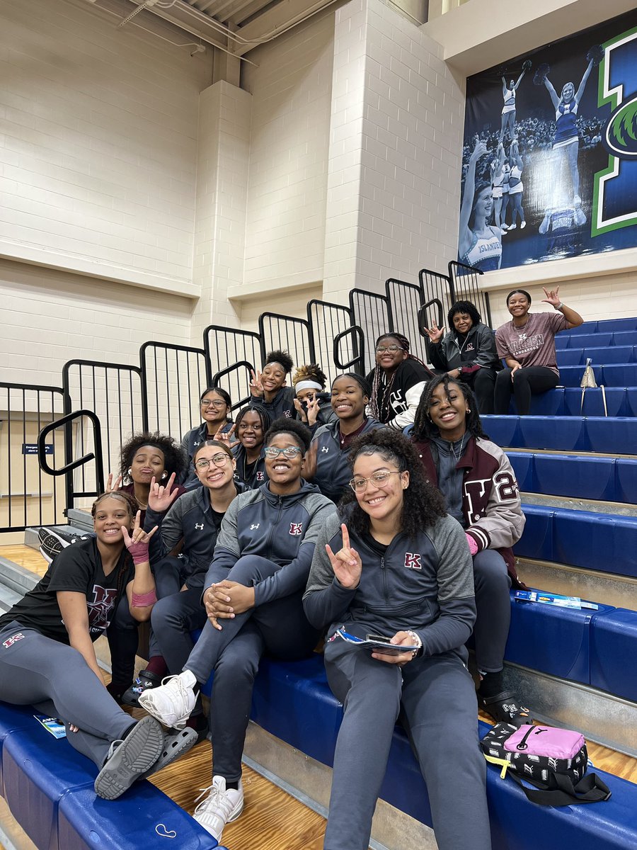 CoachCollier12's tweet image. Not the outcome we wanted in the end of Calallen ISD Battle of the Bay tournament but the Killeen Lady Roos improved! Thank you @Islanders_WBB  for the hospitality and allowing these girls to learn more about the game🏀@KHSLadyRooBball @KHSRoos