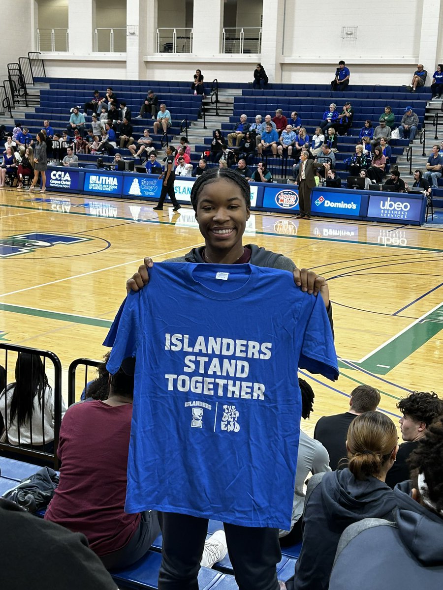 CoachCollier12's tweet image. Not the outcome we wanted in the end of Calallen ISD Battle of the Bay tournament but the Killeen Lady Roos improved! Thank you @Islanders_WBB  for the hospitality and allowing these girls to learn more about the game🏀@KHSLadyRooBball @KHSRoos