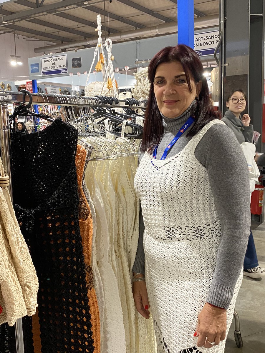 MonikAlfonso's tweet photo. Con una invitación a descubrir la artesanía de Túnez, en su condición de País Invitado de Honor, inició hoy en Milán, #Italia, la 27 edición de @artigiano_fiera, evento al que #Cuba asiste con numerosas creaciones de 14 artesanos representados por el @CubaFCBC.
#CubaEsCultura https://t.co/OPURPIXpX7