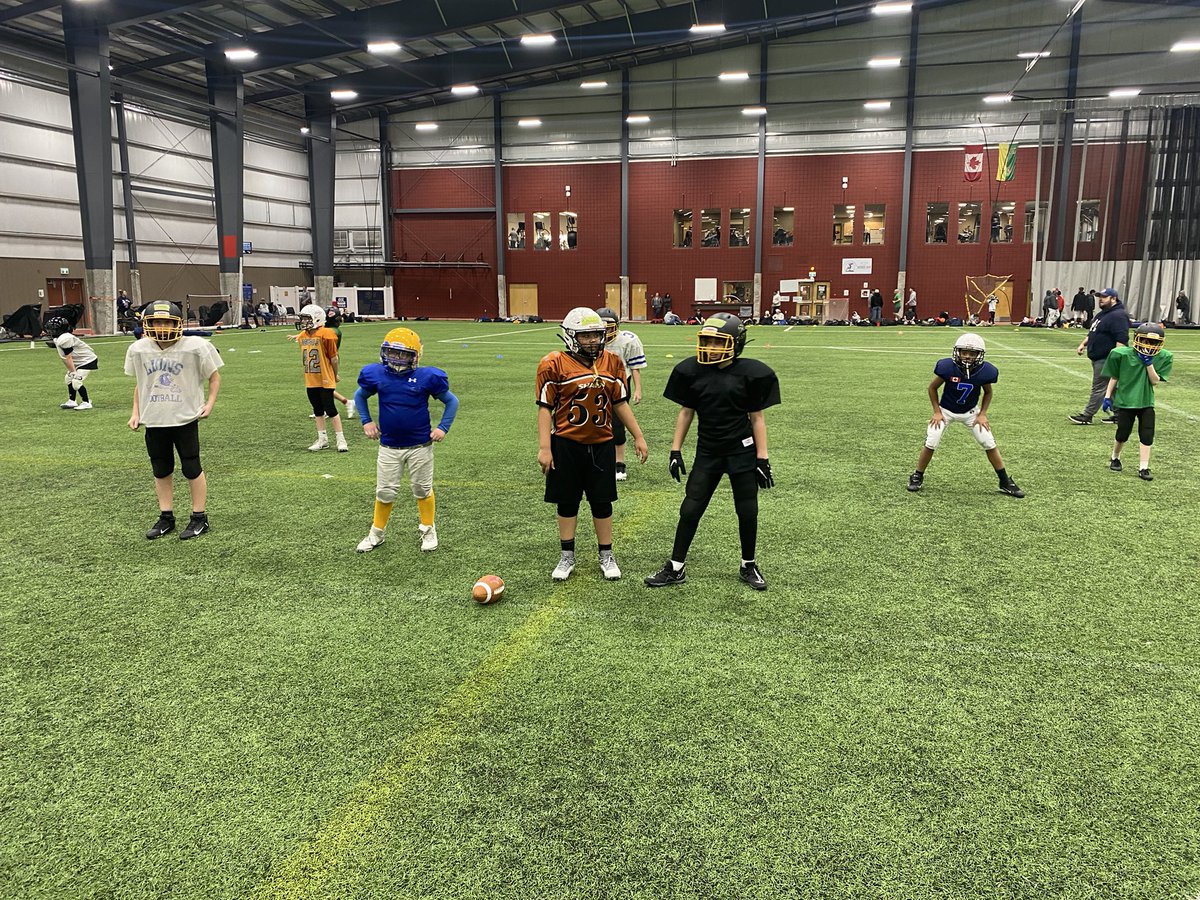 bjizzle56's tweet photo. Fantastic 2nd practice today for my 10U @SaskSelectsFB Oline… We finished STRONG!!! Looking forward to tomorrow’s practice as we’re getting better and better… #SaskSelects #football https://t.co/8yc2kKsCND
