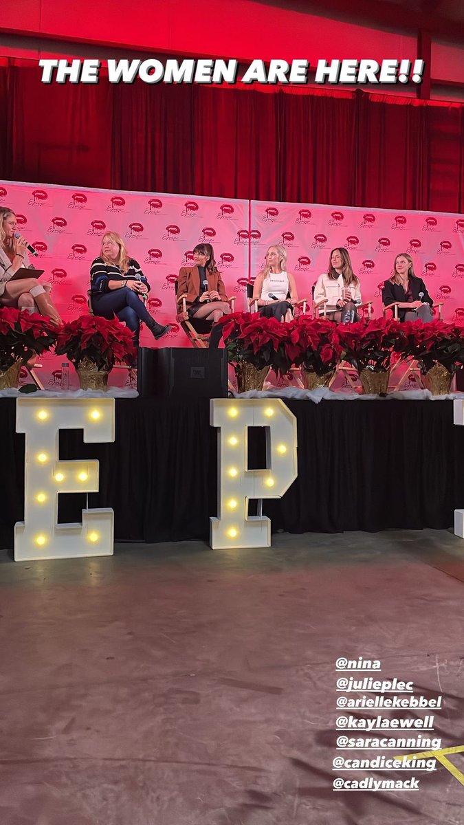 The women REUNITED! #IWasFeelingFestive #TVD Convention