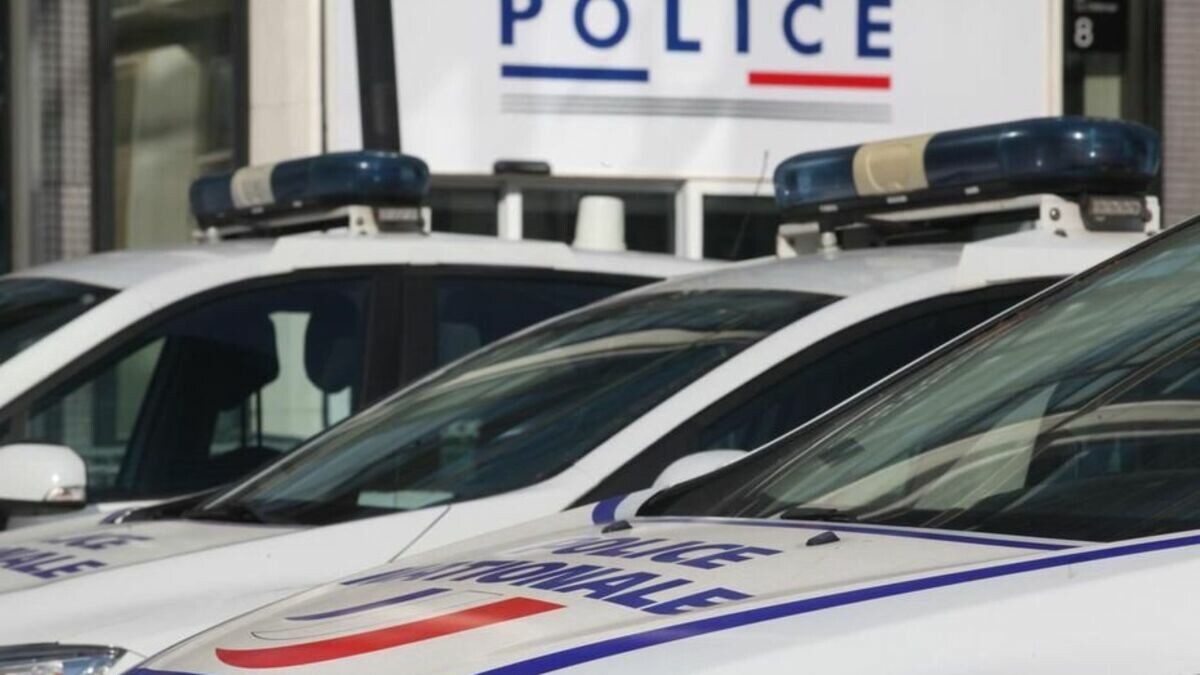 le_Parisien's tweet photo. 🔴 Un mort et un blessé dans une attaque quai de Grenelle dans le XVe arrondissement de Paris

L'auteur présumé de l'attaque, «qui s'en prenait à des passants», a été interpellé
➡️ https://t.co/MtcfBw84YY https://t.co/IatYDxFSmO