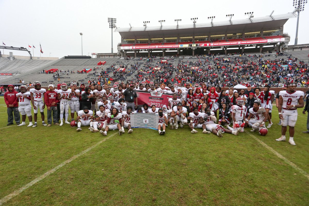 For the 12th time in school history Louisville Wildcats Class 4A state champs 🏈🏈