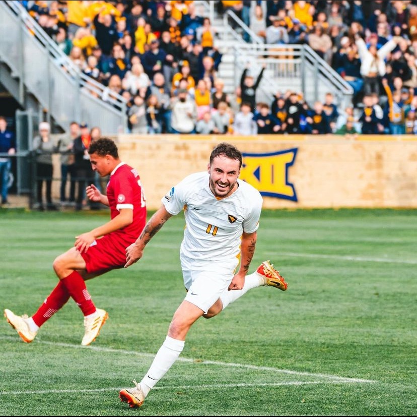 Congratulations <a href="/_lmccormick/">Luke McCormick</a>  making history what a way to sign off at home 👏 👏 👏