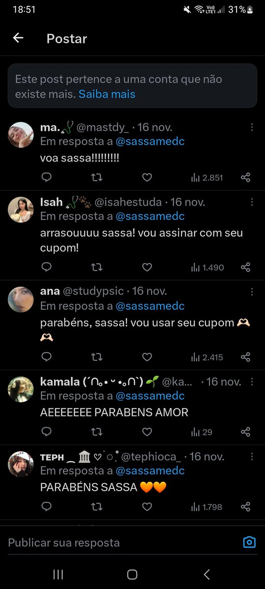 @keisearaujo @impolyglot @sassamedc A própria... Parece que ela até excluiu a conta. 
Se for no perfil dela e clicar em qualquer post aparece que a conta não existe mais :0