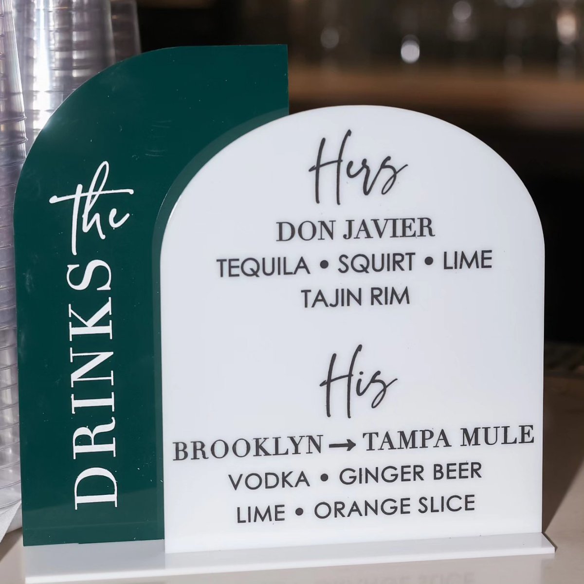 TeresaWoolson's tweet photo. Stunning wedding day details in shapes that make an elegant statement for our sweet bride and groom.
#welcomesign #seatingchart #weddingdecor #printshop  #womenownedbusiness https://t.co/Fxrqs8aIAN