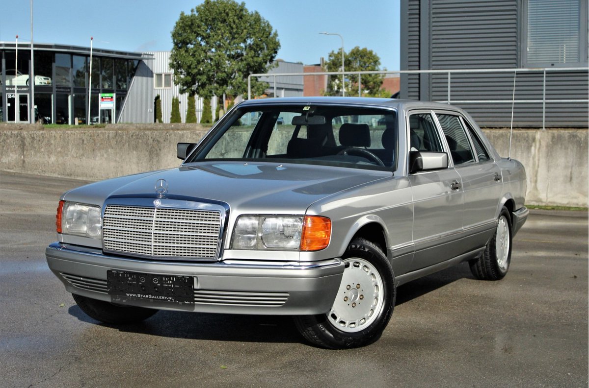 thestargallery's tweet photo. De prachtige fiscaal vriendelijke Mercedes 420SEL met slechts 49000km is verkocht! #Mercedes #W126 #420SEL #V8 #automaat #snel #comfortabel #topconditie #pullman #dasbesteodernichts #overgangsregeling #liefhebbergevonden https://t.co/DOdN6oqqqs https://t.co/XwqmRonbbQ