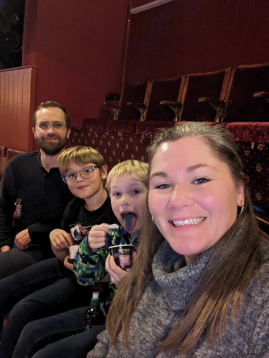 This week we went to see the brilliant Sleeping Beauty at <a href="/trwakefield/">Theatre Royal Wakefield</a>.

It was a brilliant take on a modern classic, with plenty of silliness, action &amp; crowd participation 🔫🤣

Duration: 150 minutes
Price: From £15

theatreroyalwakefield.co.uk/events/sleepin…   #panto #sleepingbeauty #gifted