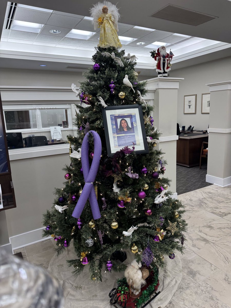 ChicagoCAPS14's tweet photo. Thanks to everyone who attended the Tree of Hope lighting ceremony. The tree will remain at Wintrust Bank 2814 W. Fullerton until January 7th. https://t.co/x5EByP6HKZ