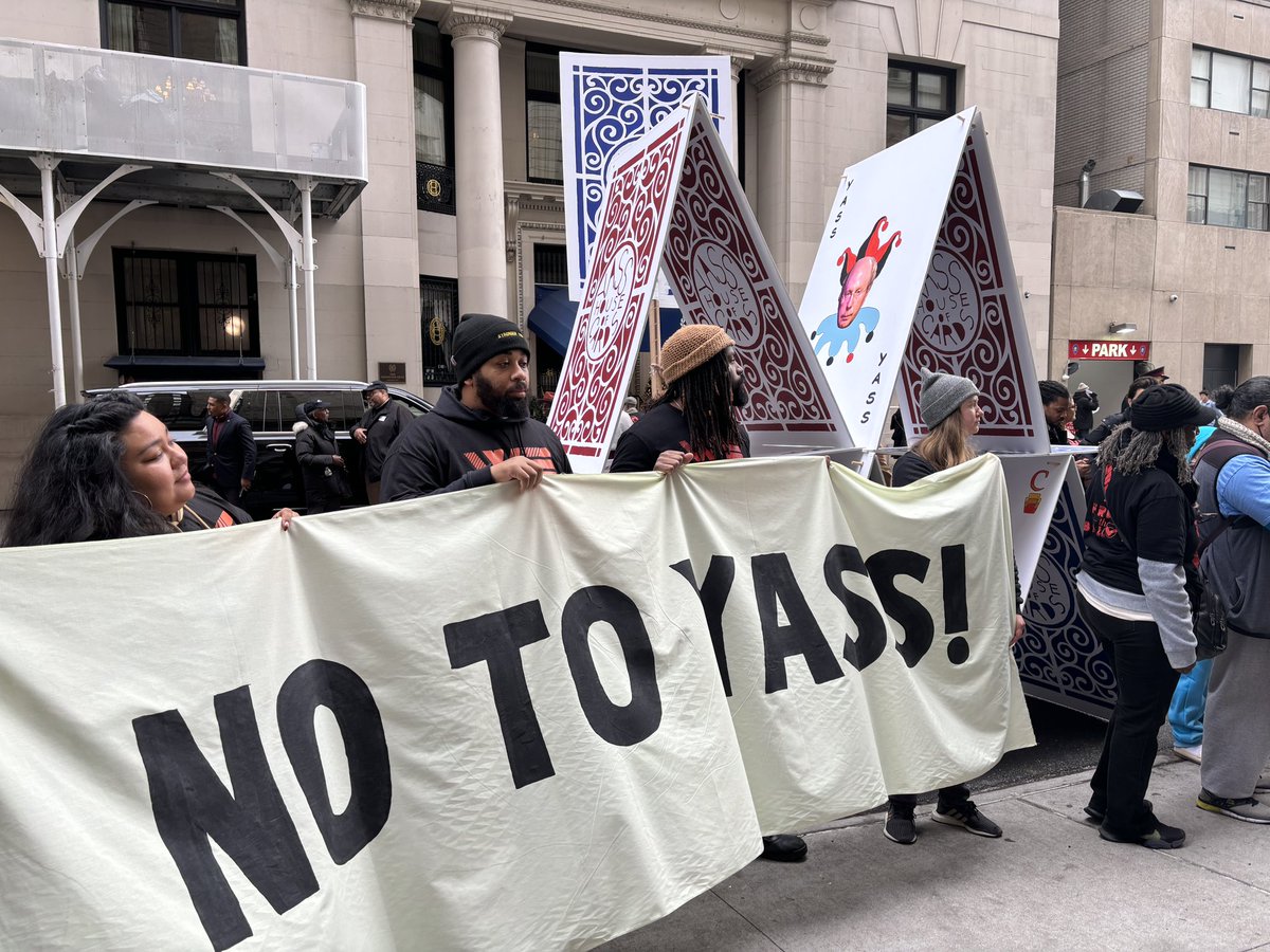 Philly billionaire Jeff Yass loves gambling &amp; that includes gambling on Pennsylvanians' futures! We’re showing Jeffrey Yass that his house of cards can’t hold up against the power of the people! #AllEyesOnYass
