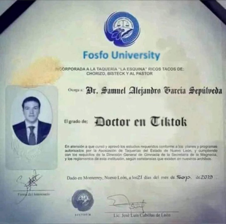 Vaya que quedó SamuEl como lo que es...un bufón doctorado en Tik Tok

Fosfo Fosfo!!
