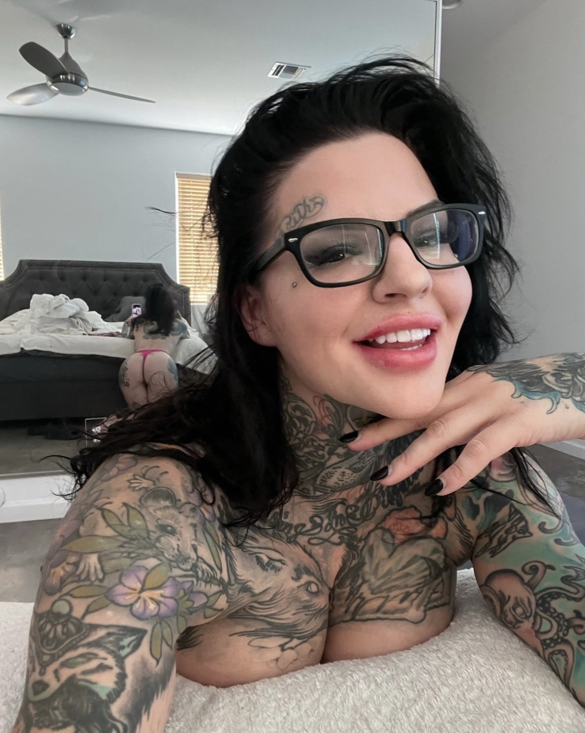 X 上的HEIDI LAVON：「Say hi or Im blocking you, again 😉  t.covYjRM75l7J」  X