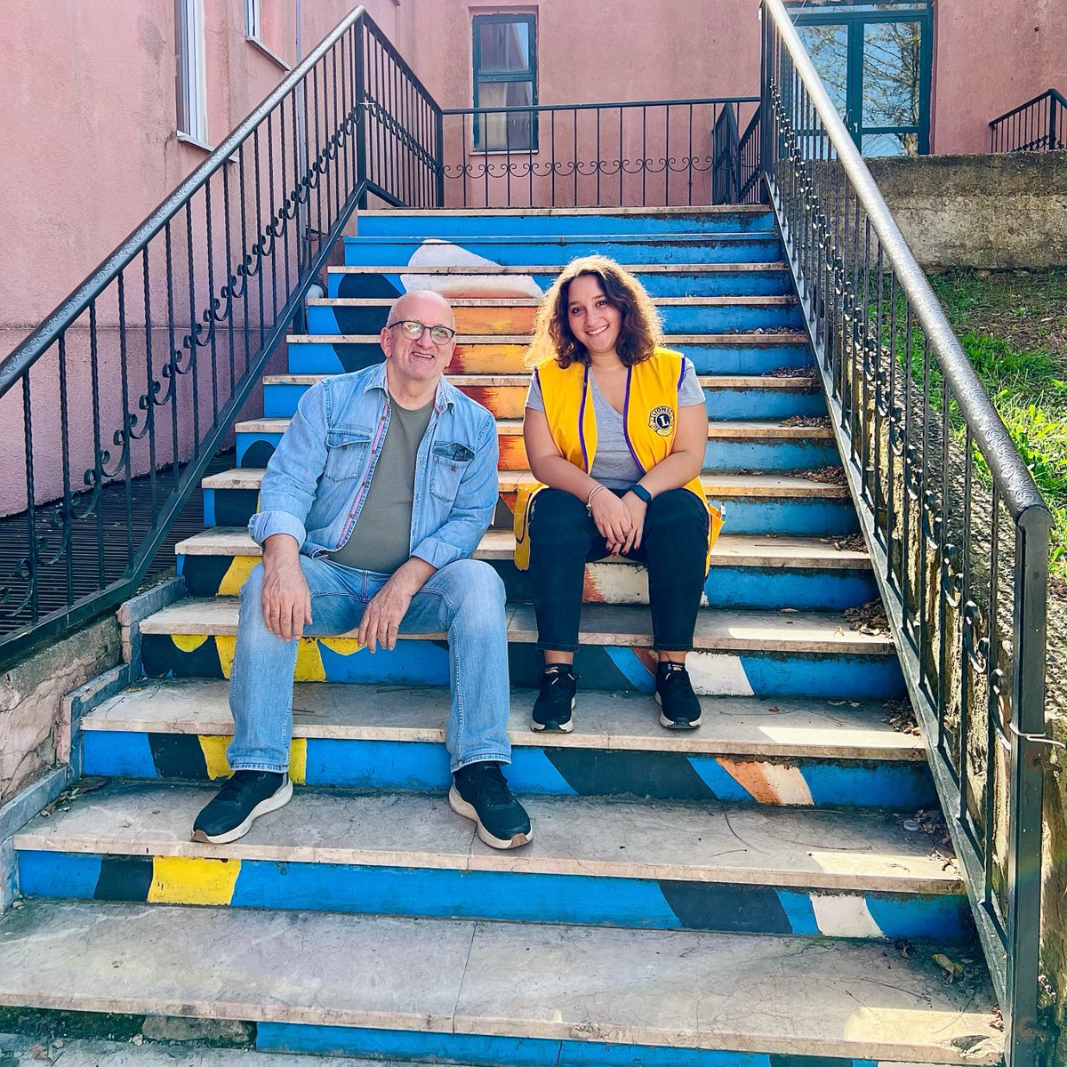 lionsclubs's tweet photo. Leo-Lion Hazal is the second Leo-Lion president of the Salacak Lions Club in Turkey and is also the daughter of one of the members! This hardworking father-daughter service duo are top representatives of the intergenerational partnership at Lions. #WeServe as a family! https://t.co/ZVF9Ddrtlf
