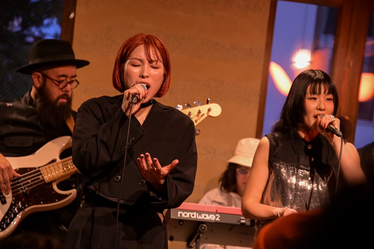 YUJIRO_MUSIC's tweet image. 2023.12.02 Sat.
color-code × minollo essential
「crossing session」
『Make a wish』 music video
youtu.be/2OyoATSIj8E?si…
#colorcode (@clc_colorcode)
#NANAMI (@clc_nanami)
#MAKO (@clc_mako)
💻 linktr.ee/colorcode_offi…
🎧 open.spotify.com/artist/0Po72s2…
#お誕生日おめでとう💐
