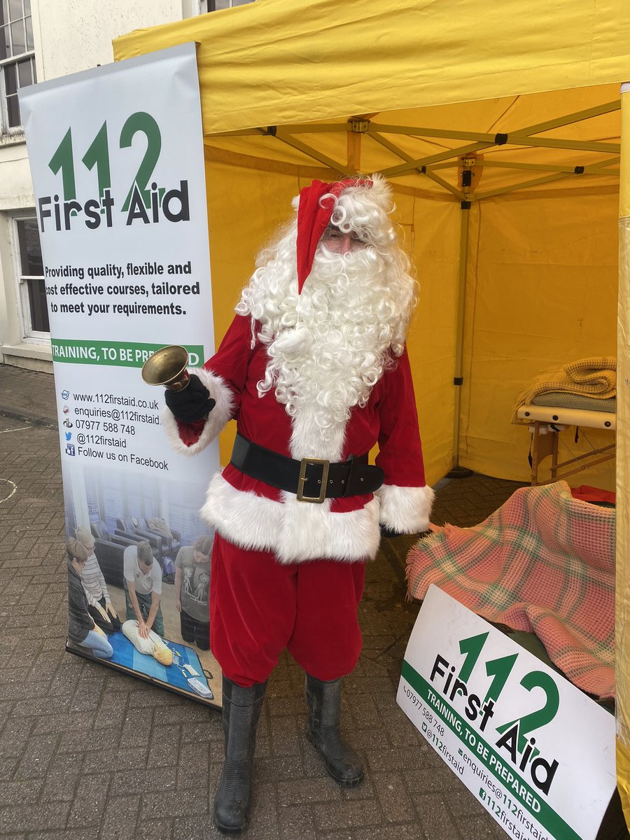 112firstaid's tweet photo. Great day supporting Haverfordwest Food Fest - Town busy &amp; buzzing #feelgood &amp; #Christmastingle ⛑️🎄👍 https://t.co/cVJNM3q4HV