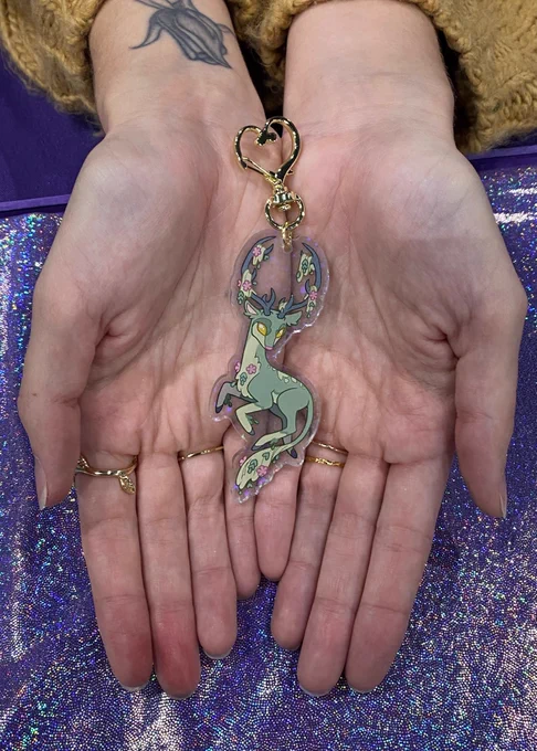 Day 2! One of the things I'm unveiling this con are Fay Beast stickers and charms! My patrons voted for the Stag this time around but the wolf is not far behind 