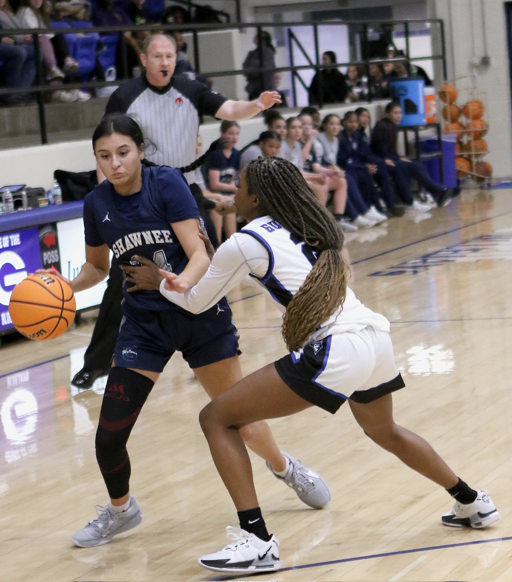 Kentbush's tweet photo. Action shots from Shawnee's big win over Guthrie Friday.  @widge20 https://t.co/LXMlfCGQUF https://t.co/DbH8LialI3