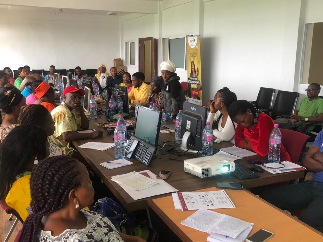 jfn_center's tweet photo. ✴️✴️✴️Projet PESoP : Gestion d'équipe et leadership
Le module abordé ce jour dans le cadre du projet PESoP portait sur la gestion d'équipe et le leadership.
#Pesop #Entrepreneur https://t.co/oeZsCf7ka0