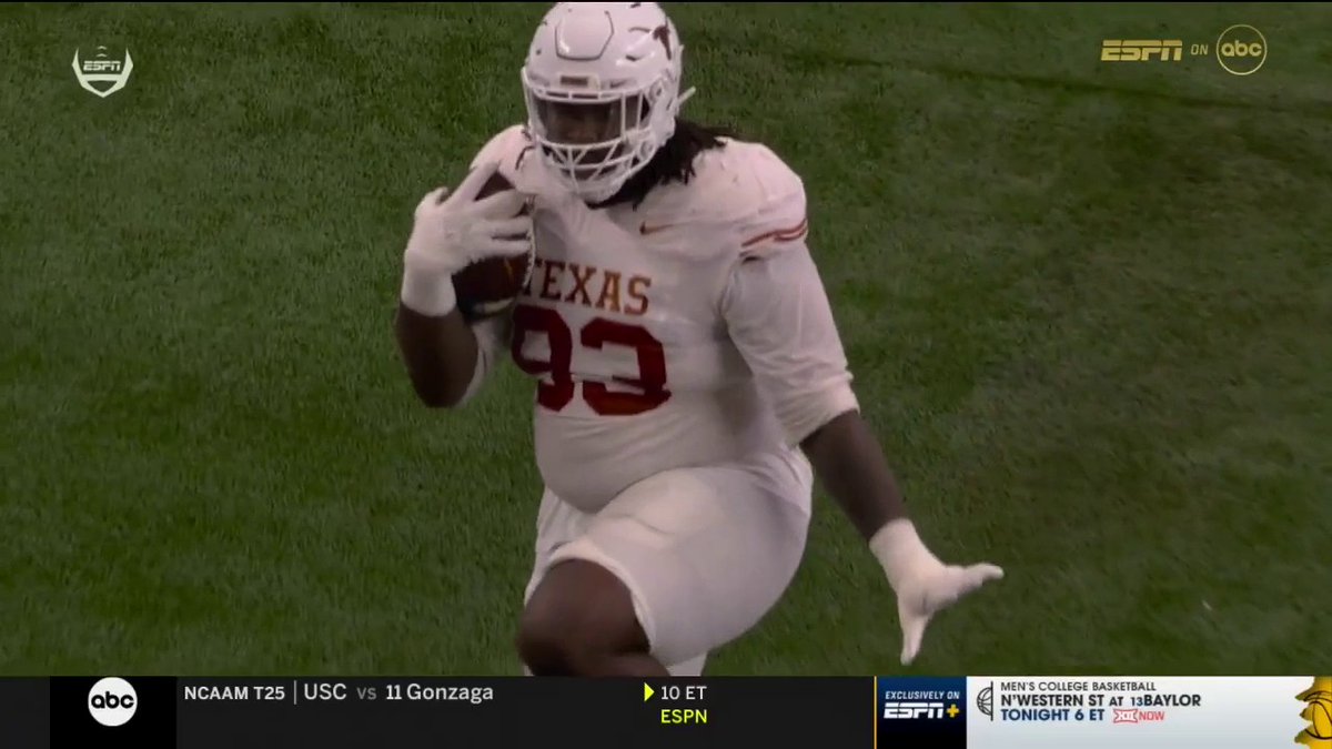 CFBONFOX's tweet photo. SWEAT

Big man TD for @Texasfootball 💪 https://t.co/N5kQVL2I9x