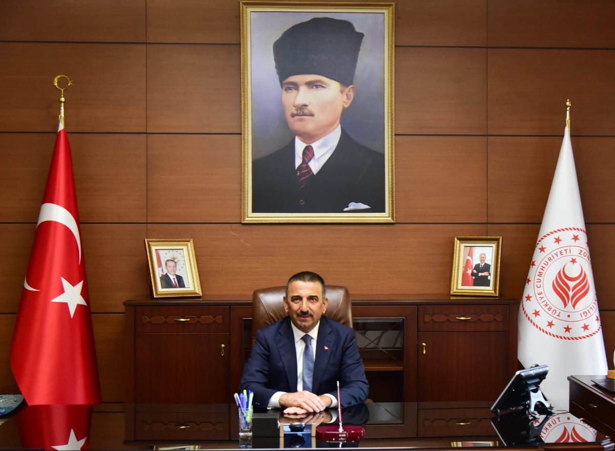 TC_Zonguldak's tweet photo. VALİ OSMAN HACIBEKTAŞOĞLU’NUN 3 ARALIK DÜNYA ENGELLİLER GÜNÜ MESAJI⬇️
https://t.co/WAMjfcU3CD https://t.co/pLQHulNK0n