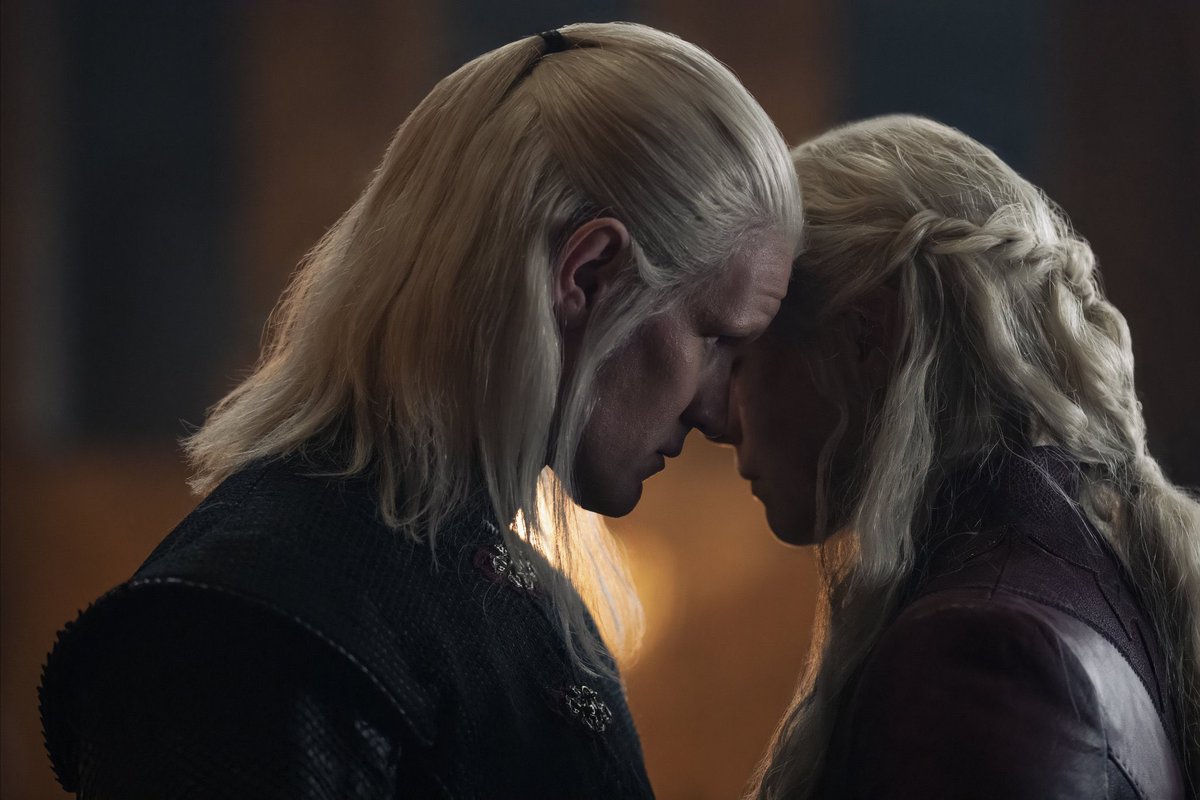 mattsmitharchve's tweet photo. Matt Smith as Daemon Targaryen 🖤 https://t.co/d4jnOIdGjA