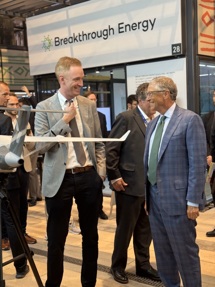 Today at #COP28 , <a href="/heartaerospace/">Heart Aerospace</a>  met up with <a href="/BillGates/">Bill Gates</a>, founder of our lead investor <a href="/BreakthroughNRG/">BreakthroughEnergy</a> . We discussed battery-electric aircraft and that, for electric planes, there’s no green premium, as they’ll be less expensive to own, operate and maintain than turboprops.