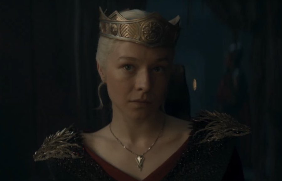 Masclarowater's tweet image. De Aegon eran todos los símbolos de legitimidad: la corona y espada del Conquistador, el Trono de Hierro o la Fortaleza Roja...

De Rhaenyra era nuestro corazón.

#HouseOfTheDragon