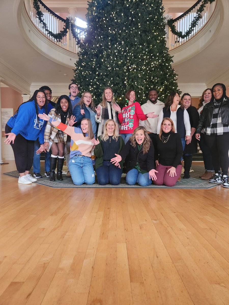 DoctorT_A's tweet photo. A great day with my Lancer leaders! Shout out to @jposs1401 in #WoodULead24 who shared tips and tricks of the trade with our newest cohort about the capstone experience. Then, #WoodULead25 took a field trip across campus to see the holiday decorations! 💙 @LongwoodCGPS #WoodULead https://t.co/GqhQRAcftl