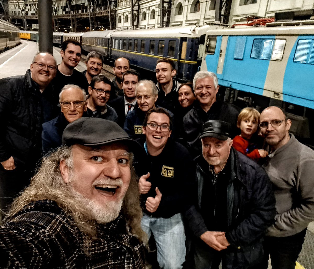 175 Aniversario del Barcelona - Mataró 

El auténtico alma del la celebración del 175 aniversario  están siendo los voluntarios de AZAFT.

Gracias a todos por vuestro esfuerzo.

<a href="/Alsa_autobuses/">Alsa</a>