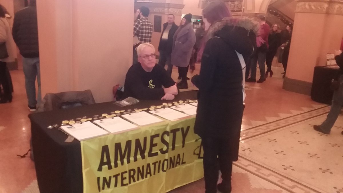 RhythmNRights's tweet photo. @amnestyusa Defending Environmental Defenders and Climate Change.  Thanks @DamienRice for having us along in Chicago! https://t.co/kSKNlmWTyJ
