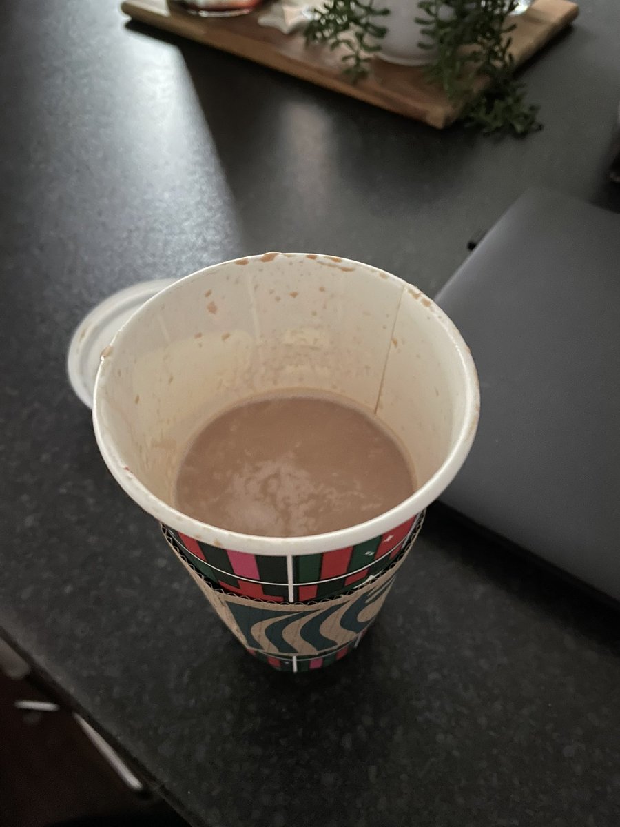 carolinestokes1's tweet photo. Grande hot chocolate x2 in #Starbucks #Wrexham today….. nearly £9 for 2x half cups! #ripoff #wherestherest! @Starbucks https://t.co/sT55pnp9hY