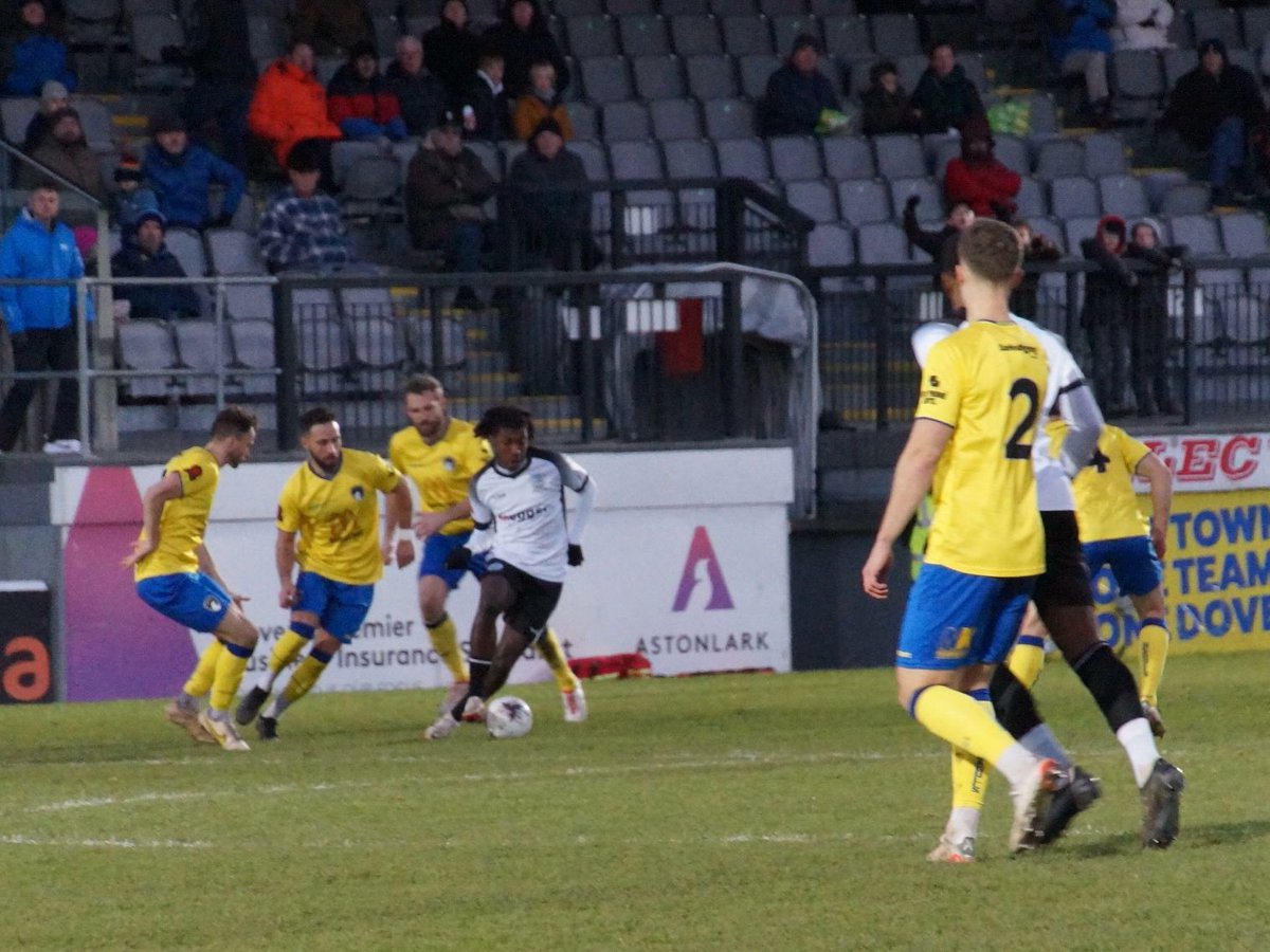 LockParis's tweet image. Really appreciate all the love and support @DoverAthletic fans and staff gave me. Enjoyed my time here massively. Top People at the club. 🖤🤍 #thankyou #DAFC