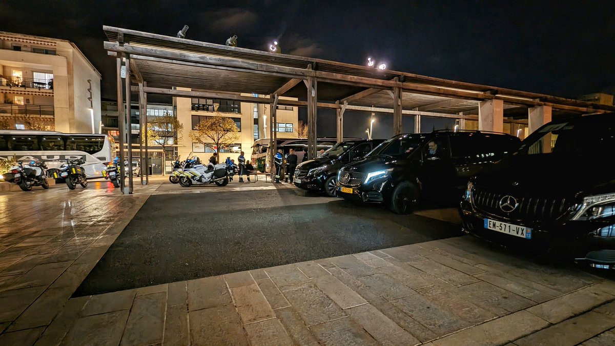 mcs_13008's tweet photo. Book your private #chauffeurservice in #marseille.
https://t.co/hme5am86Xn
#businesstrip #frenchriviera #mercedesvclass #vclass #businesstravel #chauffeur https://t.co/yzJd3QL0zK