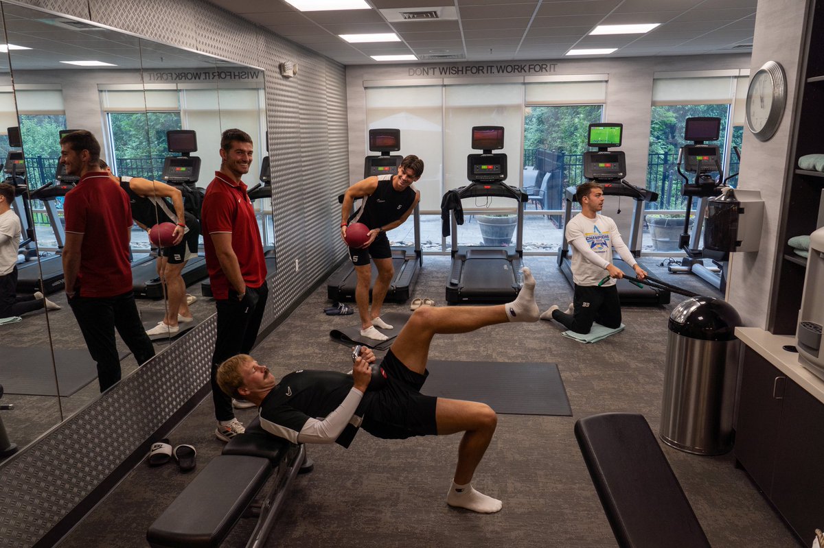 Getting some mobility &amp; activation work in this morning with <a href="/francosalacoach/">Franco Sala Coach | MoveToPerform</a> !